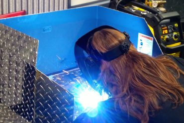 Ladies Offroad Welding Experience at King of the Hammers